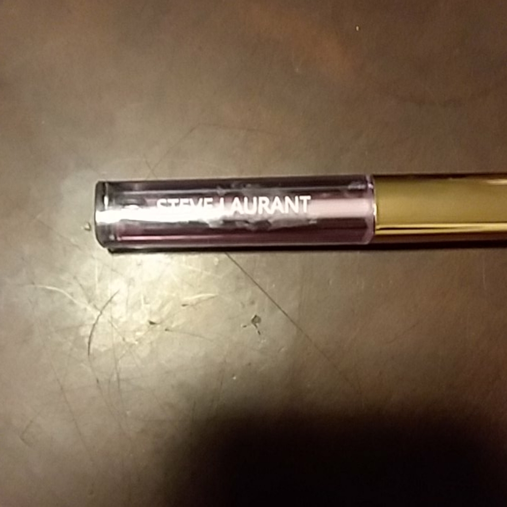Lip gloss